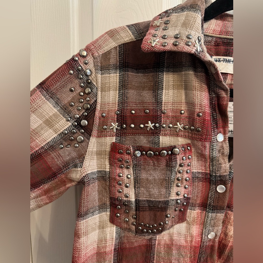 Free People We The Free We The Free Marfa Studded Shirt NWT Size XS Neutral - Picture 5 of 10